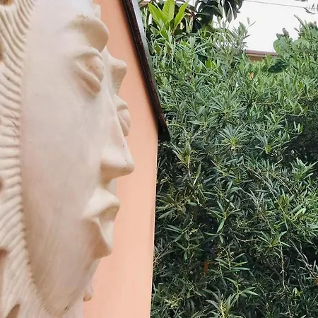 Jasmine Santa Teresa di Riva