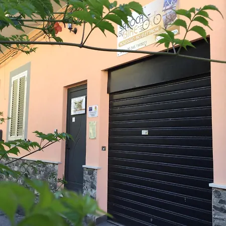 Jasmine Santa Teresa Di Riva